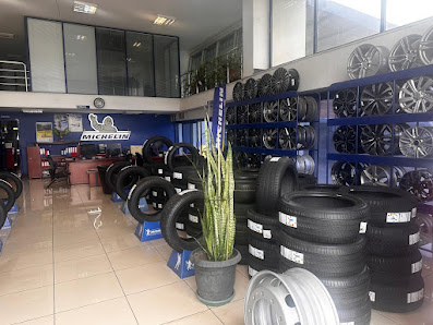 Michelin - H Özel Otomotiv Yerel İşletme fotoğrafı 3